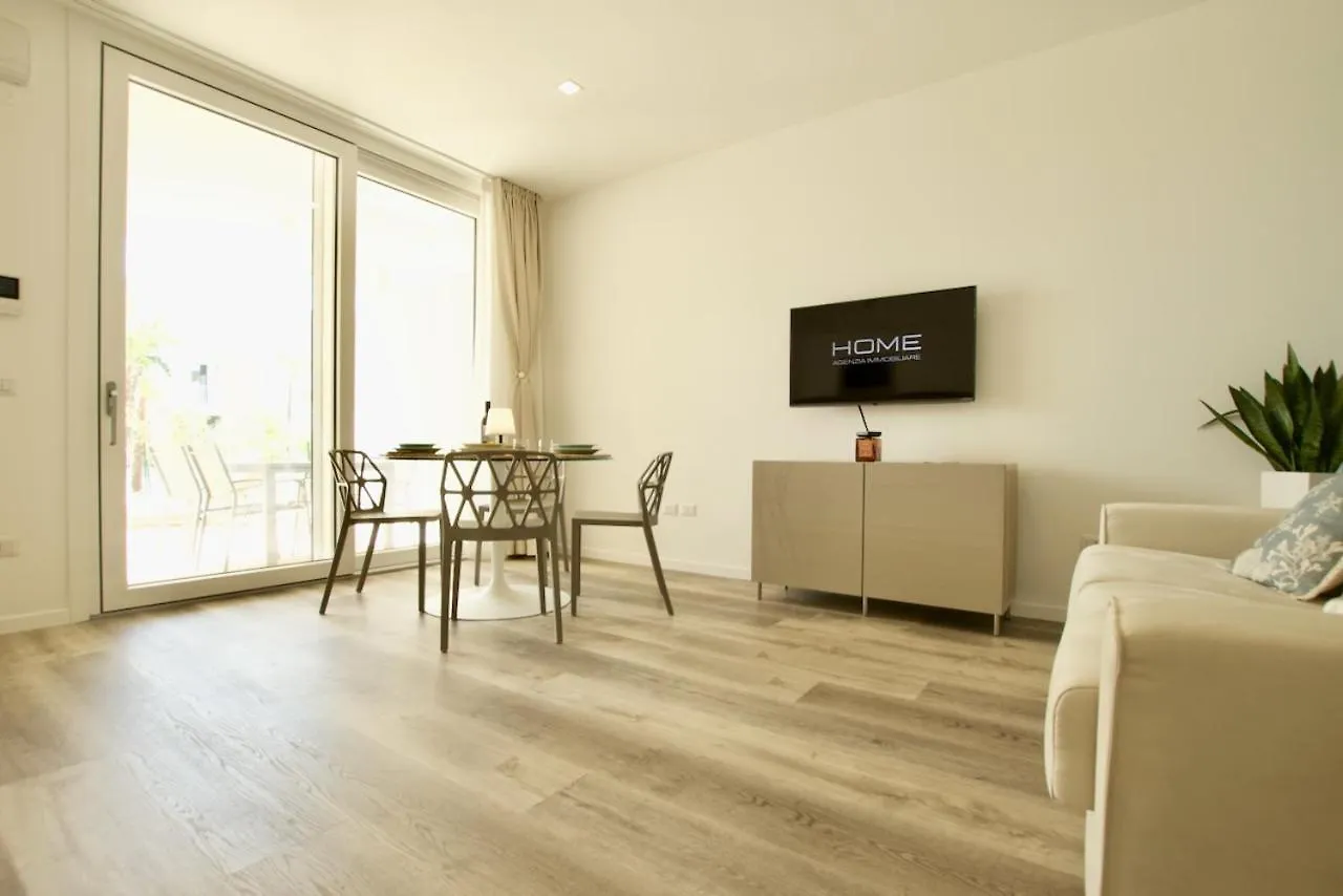 Wave Island - Home Immobiliare Lido di Jesolo 0*,